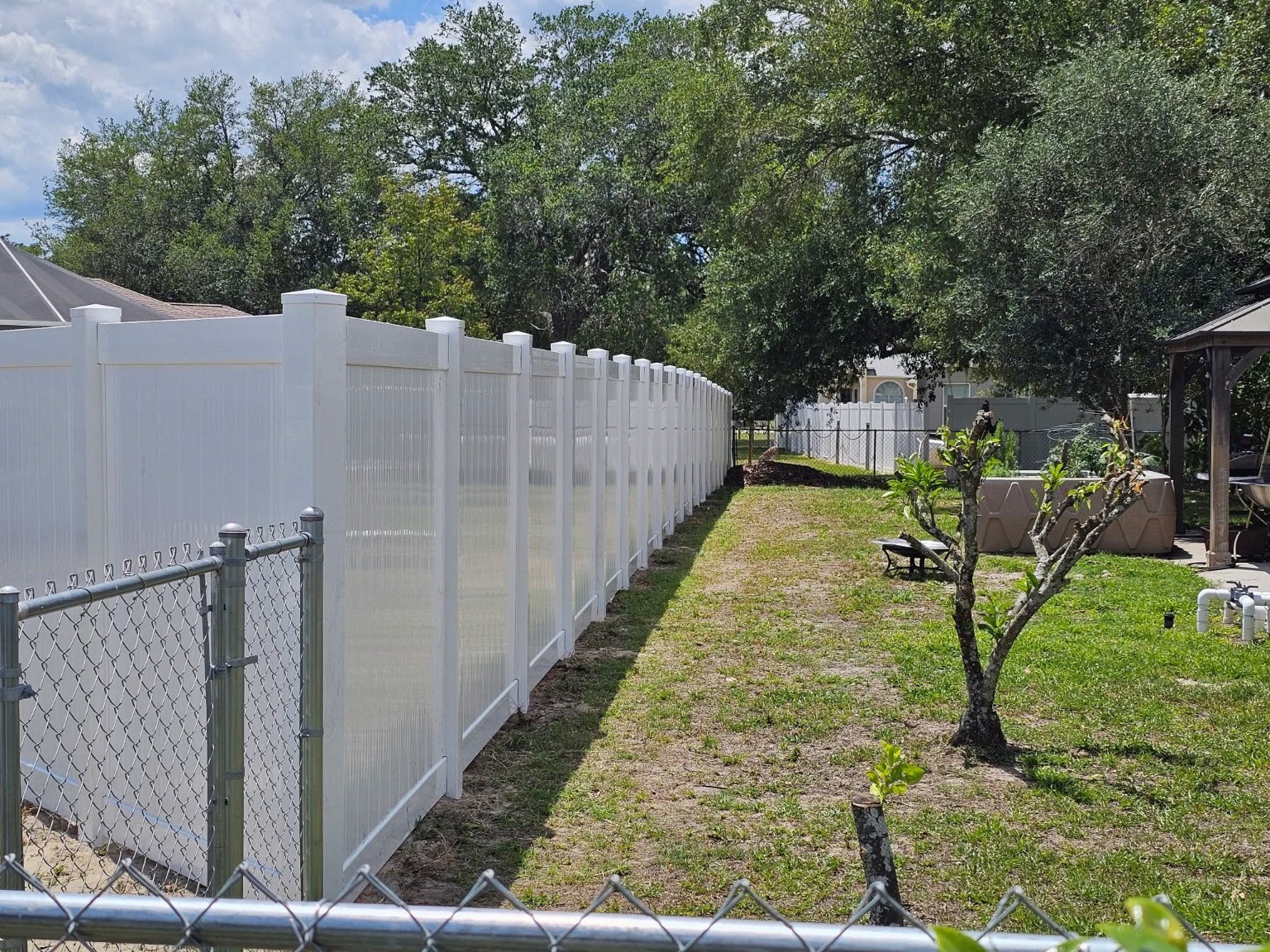 Merritt Fence Vinyl privacy project